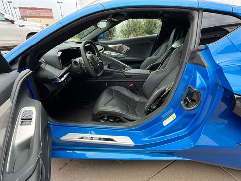 Used 2024 Chevrolet Corvette Stingray Preferred Cpe w/ Z51 Performance Package image 11