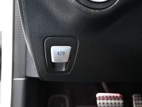 Used 2021 Mercedes-Benz C 300 4MATIC Sedan image 29