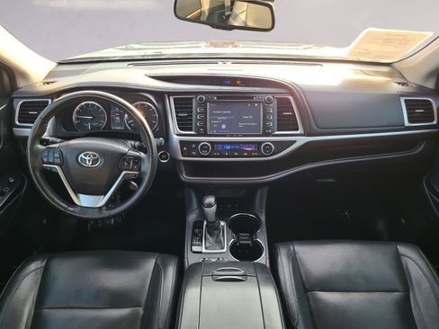 Used 2016 Toyota Highlander Limited Platinum AWD/4WD image 16