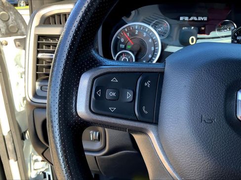 Used 2024 RAM 3500 Tradesman w/ Chrome Appearance Group AWD/4WD image 20