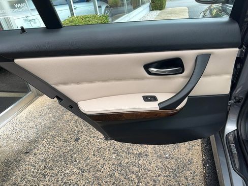 Used 2011 BMW 328i Sedan image 18