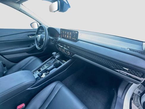 Used 2025 Honda Accord EX-L image 28