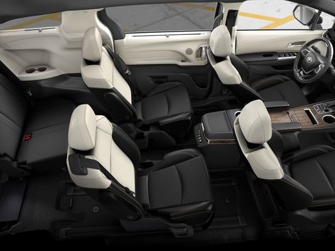 New 2026 Toyota Sienna Platinum AWD/4WD image 22