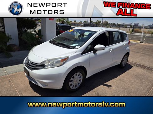 Used 2016 Nissan Versa Note SV FWD image 1
