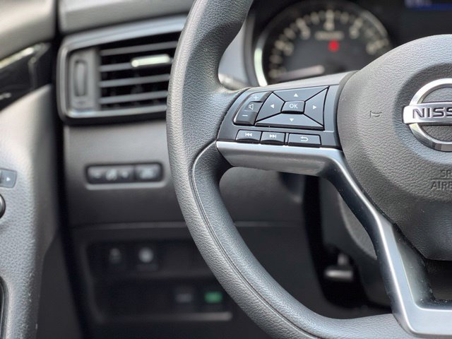 Used 2020 Nissan Rogue Sport SV FWD image 32
