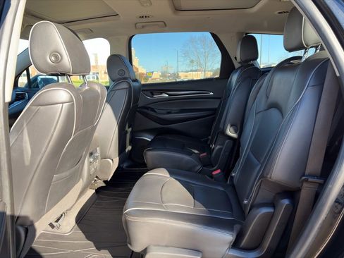 Used 2020 Buick Enclave Avenir w/ Avenir Technology Package image 9