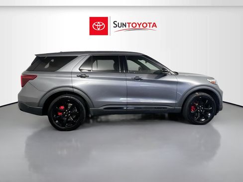 Used 2021 Ford Explorer ST w/ Equipment Group 401A AWD/4WD image 2
