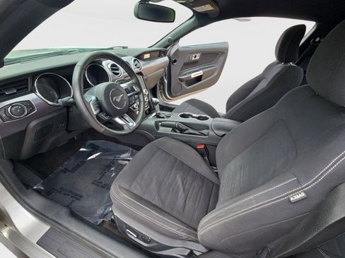 Used 2015 Ford Mustang Coupe RWD image 11