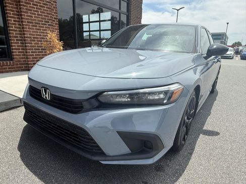Used 2024 Honda Civic Sport image 10