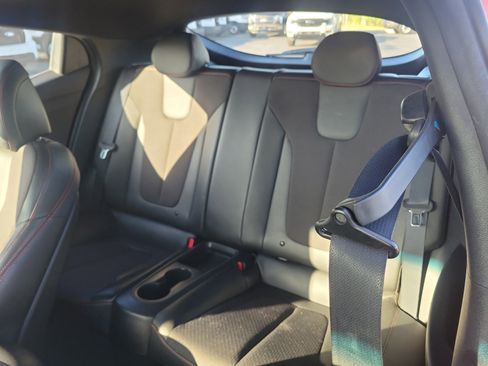 Used 2019 Hyundai Veloster Turbo image 10