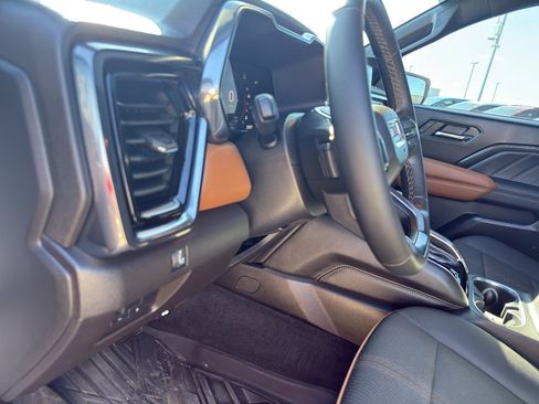 Used 2023 GMC Canyon AT4 w/ Canyon Safety Plus Package image 15