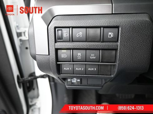 Used 2024 Toyota Tacoma TRD Off-Road w/ TRD Off Road Upgrade Package AWD/4WD image 26