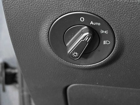 Certified 2023 Volkswagen Taos S FWD image 18