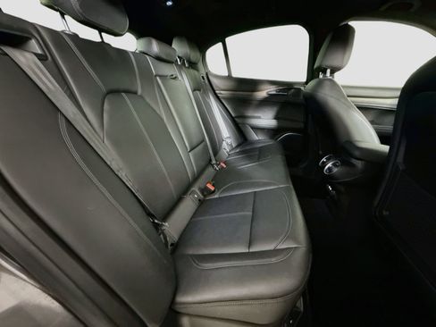 Used 2023 Alfa Romeo Stelvio Ti AWD/4WD image 27