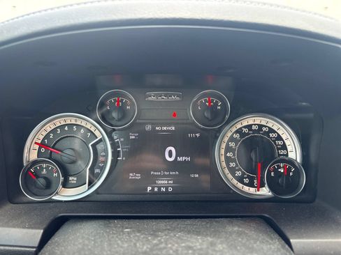 Used 2016 RAM 1500 Laramie w/ Convenience Group AWD/4WD image 7