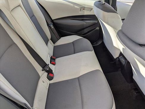 Used 2023 Toyota Corolla LE image 19