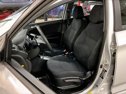 Used 2015 Hyundai Accent GS FWD image 8