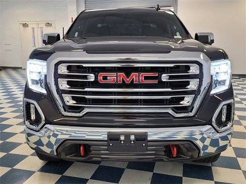Used 2021 GMC Sierra 1500 SLT image 2