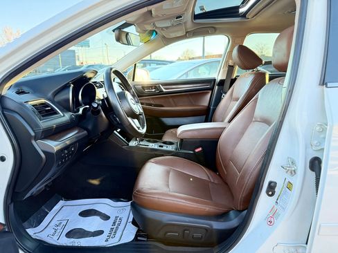 Used 2018 Subaru Outback 3.6R Touring AWD/4WD image 13