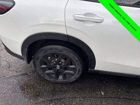Used 2023 Honda HR-V Sport image 6