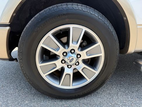 Used 2014 Ford F150 Lariat w/ Equipment Group 502A Luxury RWD image 13