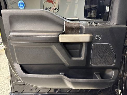 Used 2021 Ford F350 Lariat w/ Lariat Ultimate Package image 23