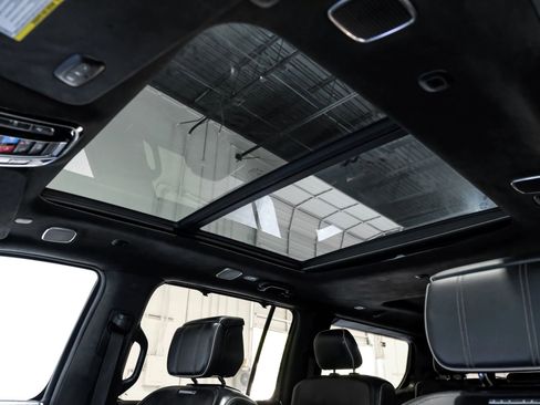 Used 2022 Jeep Grand Wagoneer Series II image 27