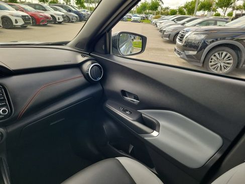 Used 2024 Nissan Kicks SR w/ SR Premium Package FWD image 14