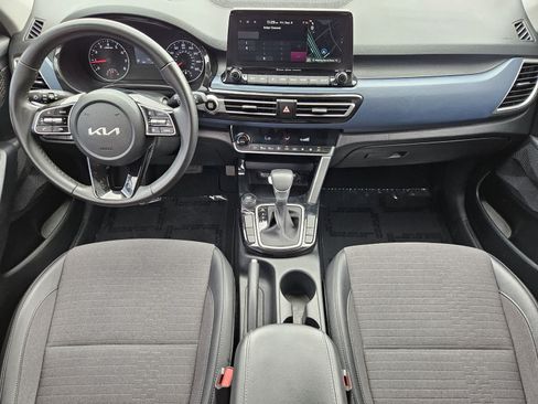 Used 2023 Kia Seltos S w/ Navigation Package FWD image 24