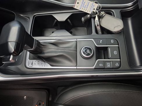 Certified 2024 Kia Sorento S w/ Panoramic Sunroof Package FWD image 34