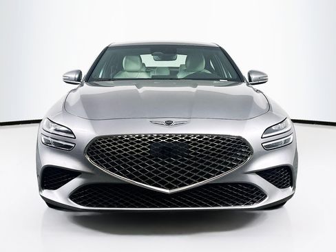 Used 2025 Genesis G70 2.5T image 2