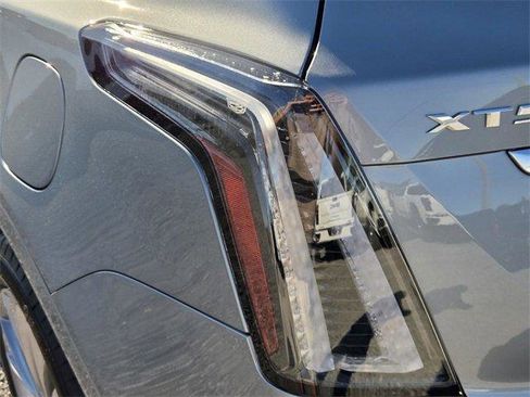 Certified 2024 Cadillac XT5 Premium Luxury image 11