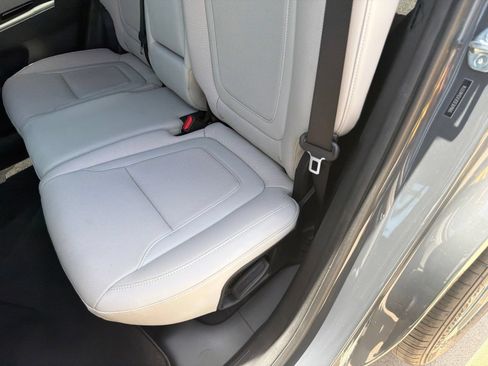 Used 2025 Hyundai Tucson Limited FWD image 16