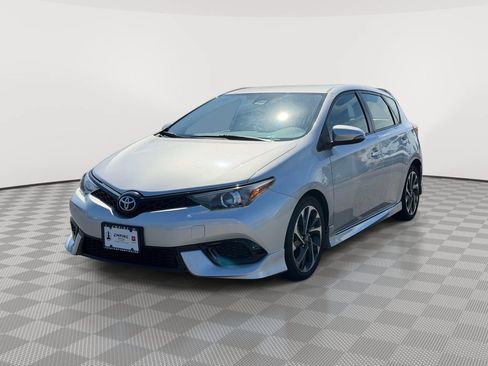 Used 2018 Toyota Corolla iM w/ All-Weather Mat Package FWD image 7