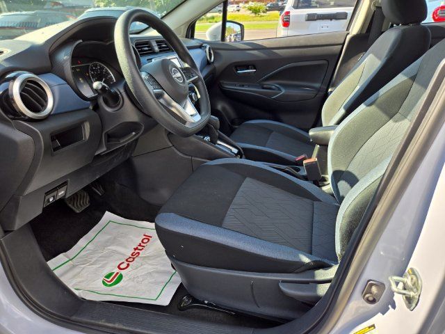 Used 2025 Nissan Versa SV FWD image 11