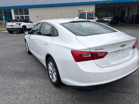 Used 2024 Chevrolet Malibu LT FWD image 4