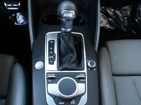 Used 2017 Audi A3 e-tron Premium Plus w/ Technology Package image 20