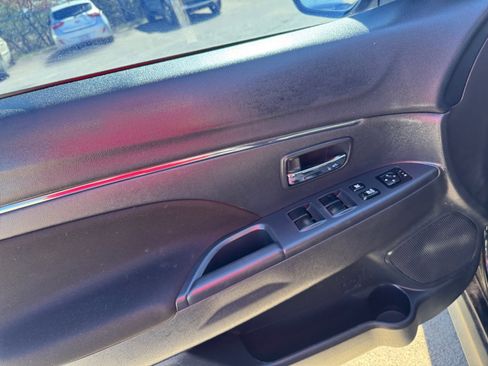 Used 2020 Mitsubishi Outlander Sport ES image 19