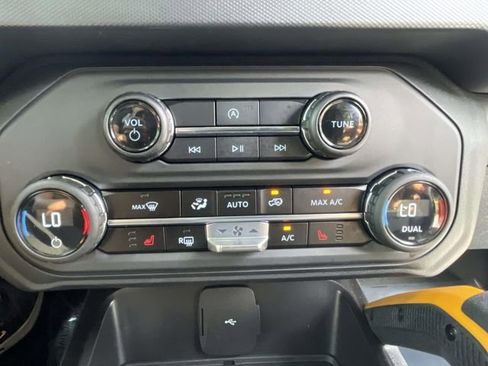 Used 2024 Ford Bronco Badlands AWD/4WD image 19