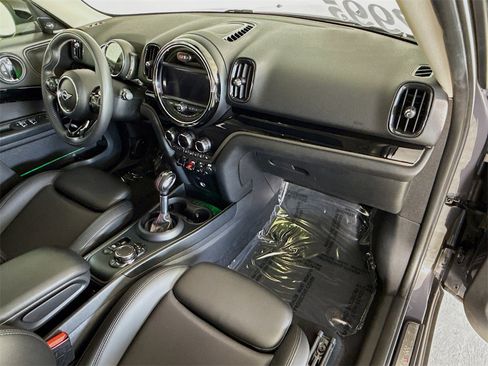 Used 2019 MINI Cooper Countryman S w/ Premium Package image 31