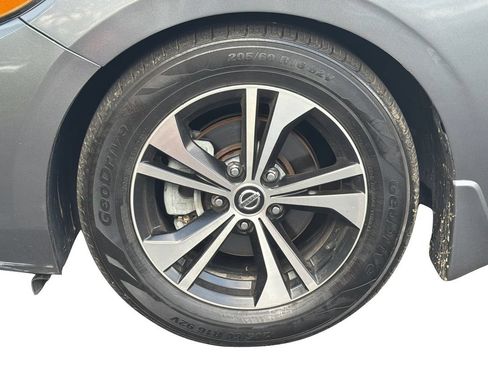Used 2020 Nissan Sentra SV FWD image 24