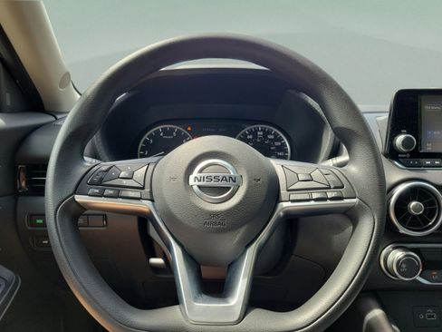 Used 2020 Nissan Sentra S FWD image 17