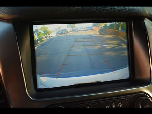 Used 2019 Chevrolet Tahoe LT RWD image 11