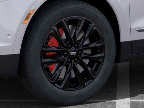 Used 2024 Cadillac XT5 Sportv w/ Technology Package image 9