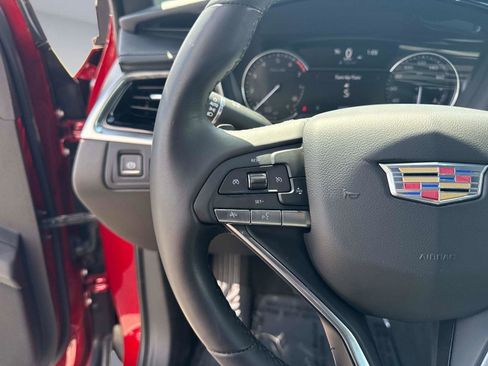 Used 2021 Cadillac XT6 Luxury image 36