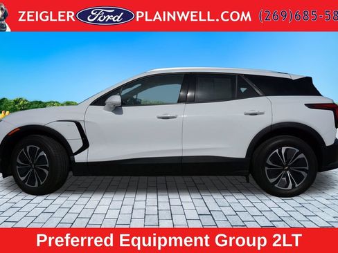 Used 2024 Chevrolet Blazer EV LT AWD/4WD image 2