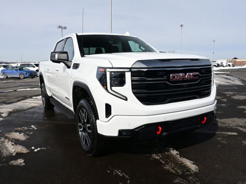 Used 2023 GMC Sierra 1500 AT4 w/ AT4 Premium Package image 2