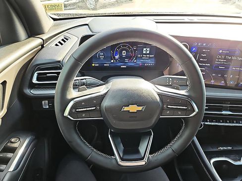 New 2026 Chevrolet Traverse LT AWD/4WD image 17