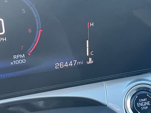 Used 2025 Chevrolet Trax LT w/ LT Convenience Package image 41