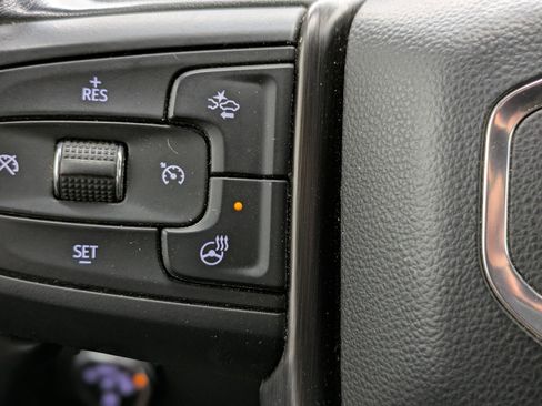 Used 2022 GMC Sierra 1500 AT4 image 7